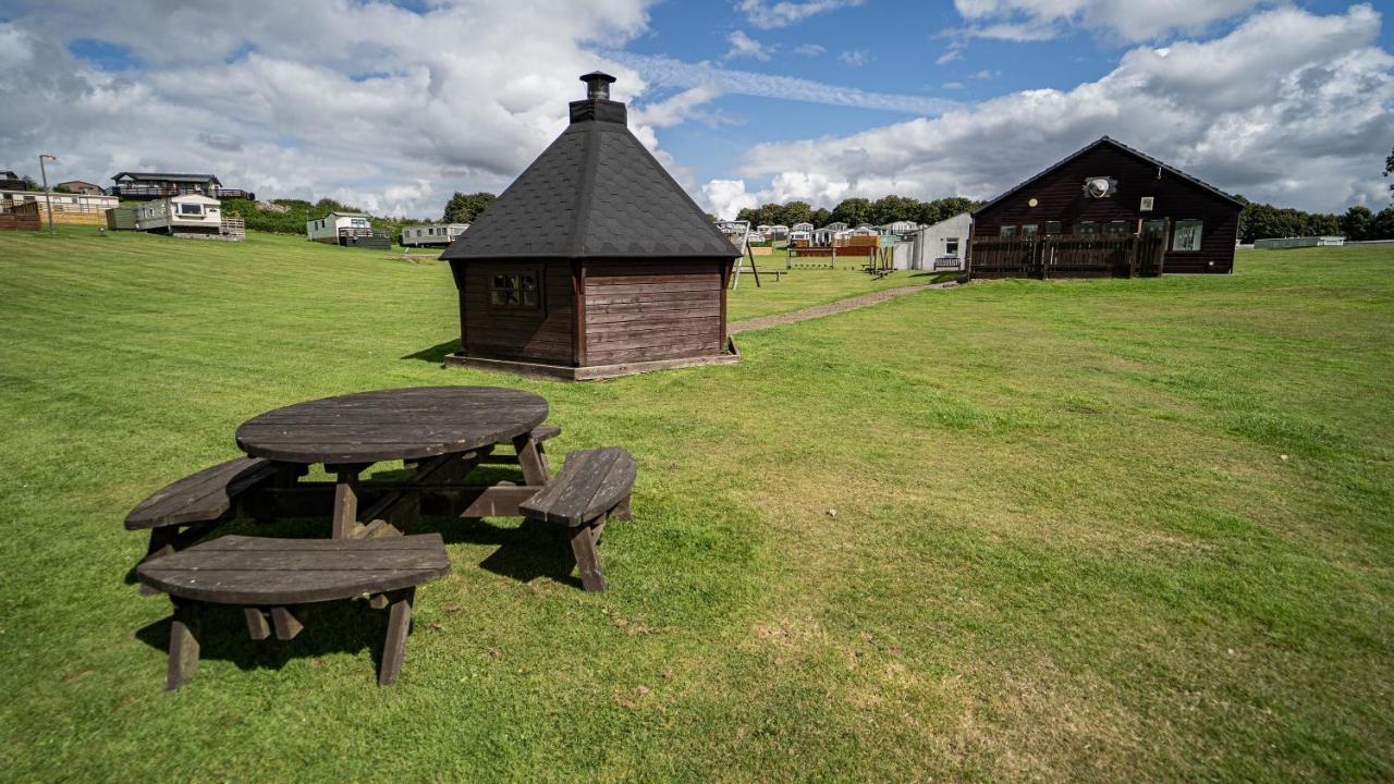 Caravan Rabbit House No 81 At Three Lochs *