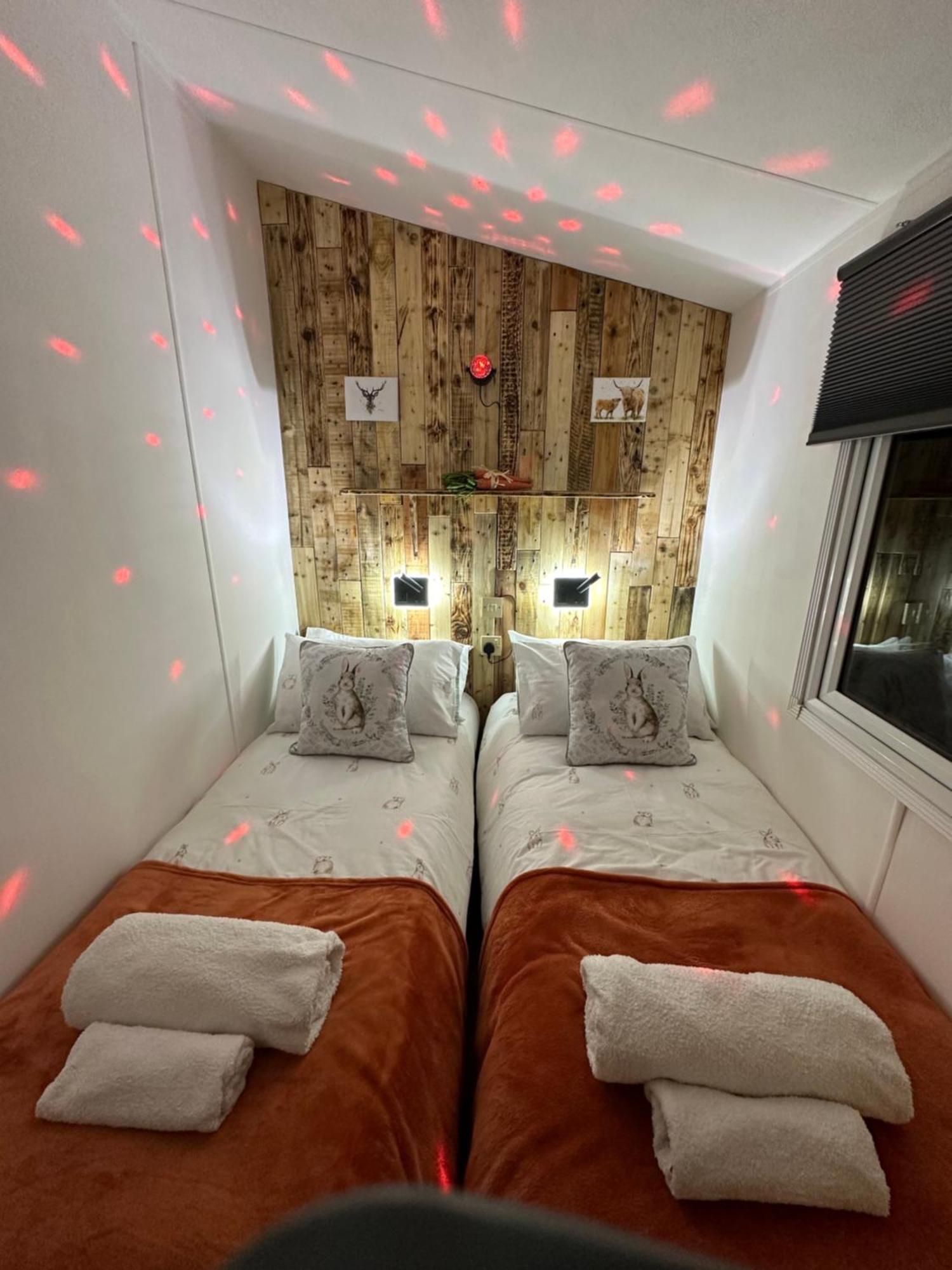 Caravan Rabbit House No 81 At Three Lochs Holiday home Newton Stewart