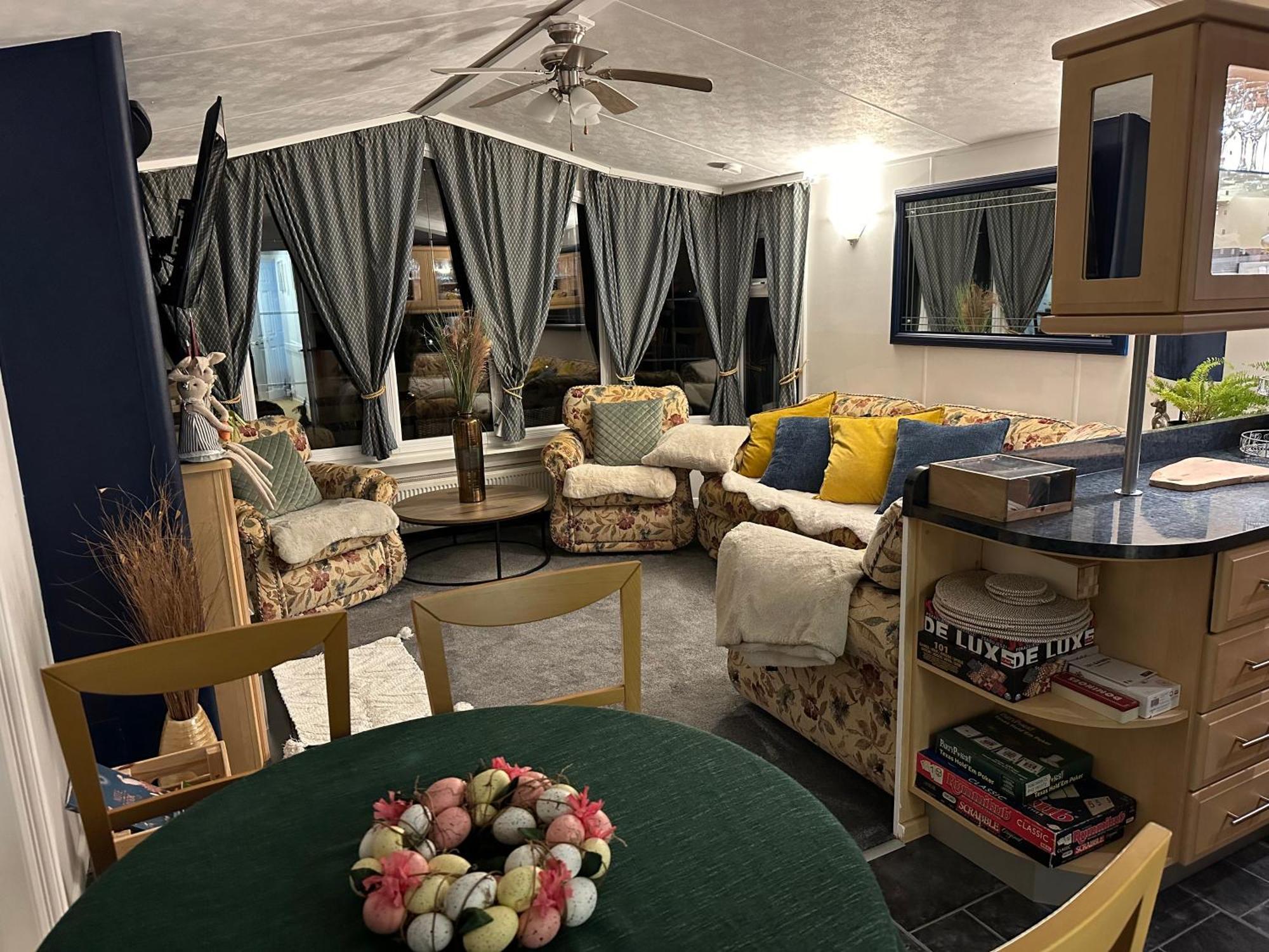Caravan Rabbit House No 81 At Three Lochs Holiday home Newton Stewart